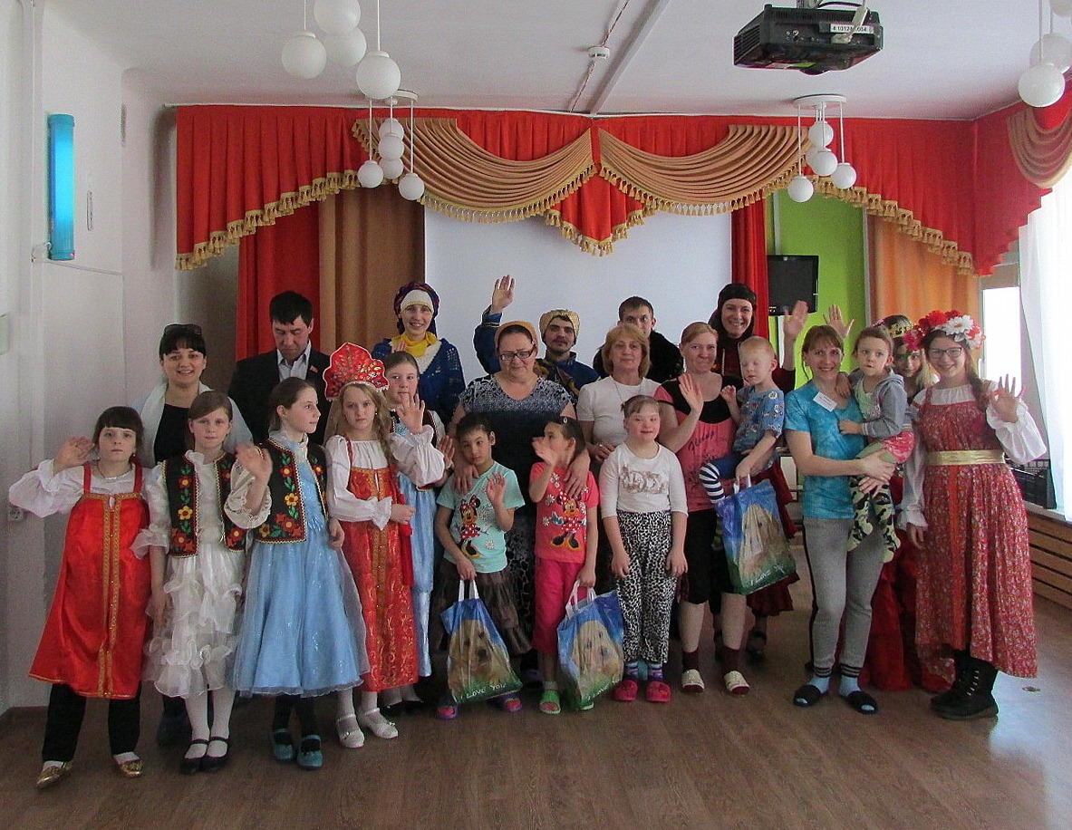 Состоялись совместные  гастроли православного молодежного объединения «Невские» и волонтеров Благотворительного фонда «Доброе Сердце» 
