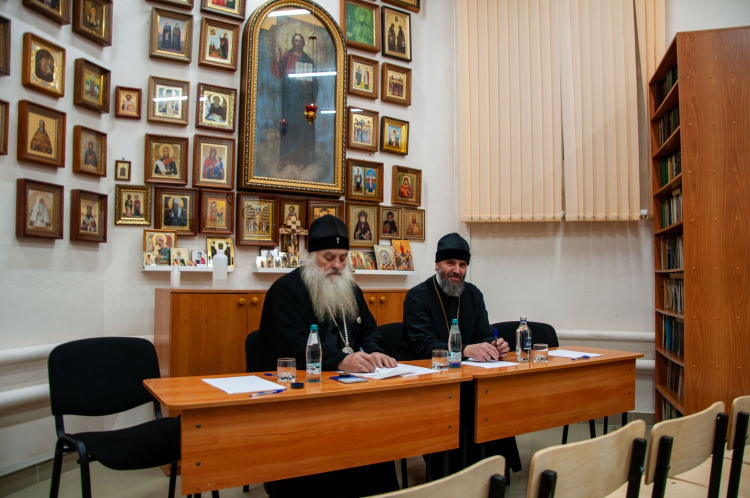 Благочинный Барнаульского городского округа протоиерей Андрей Басов принял участие в работе приходского собрания храма Димитрия Ростовского