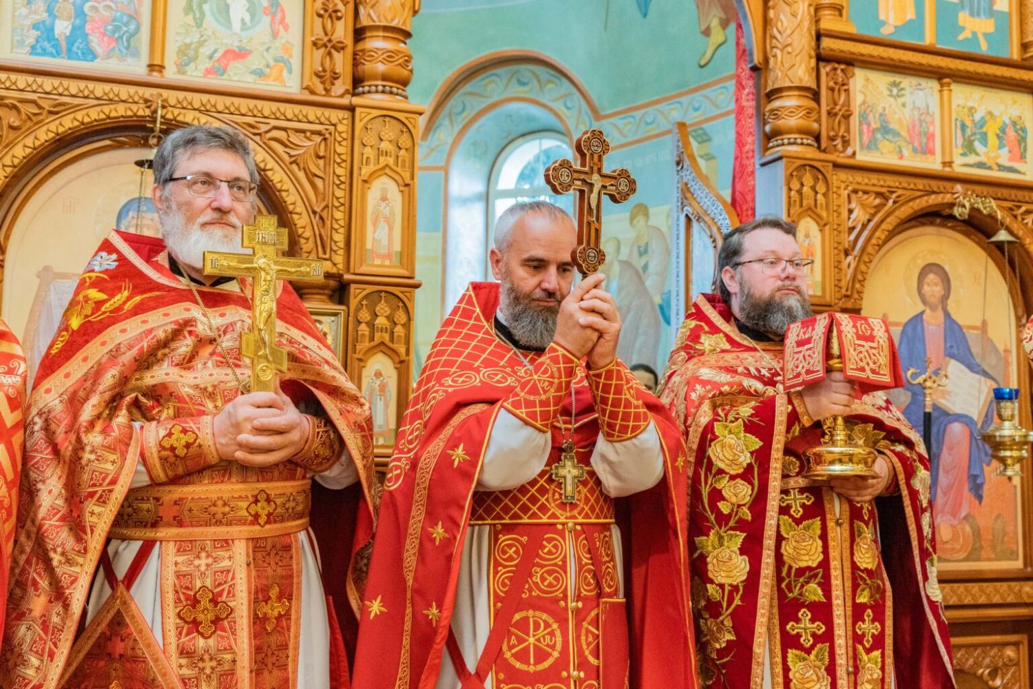 Соборное богослужение в Знаменском монастыре в день памяти равноапостольных Мефодия и Кирилла