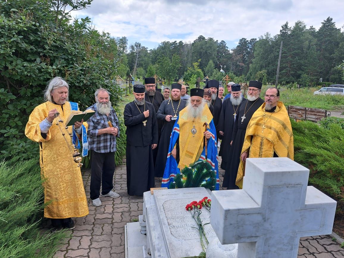 В 24-ю годовщину преставления епископа Антония (Масендича) митрополит Сергий совершил заупокойную литию