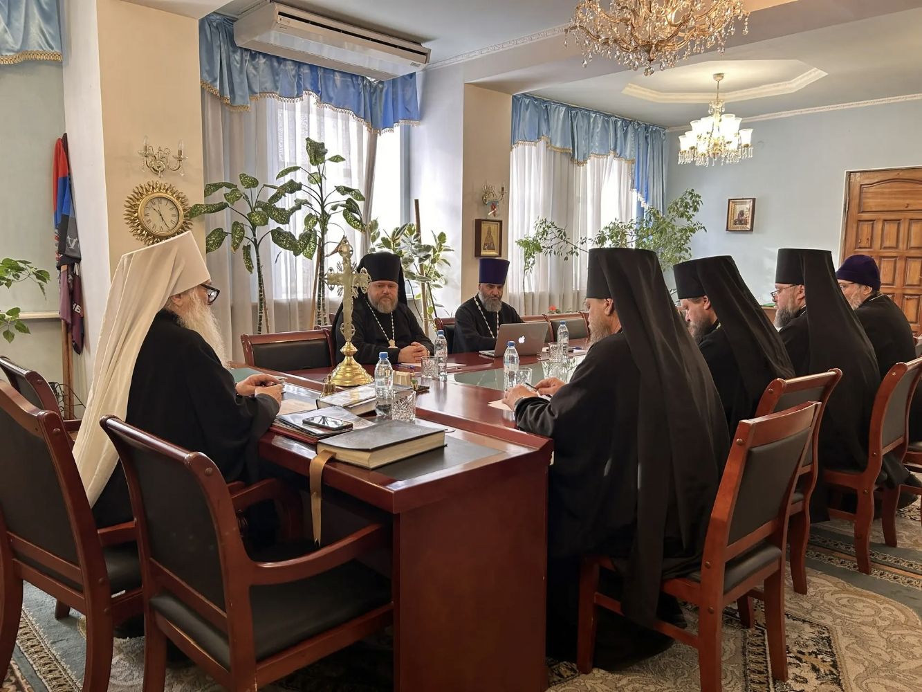 Состоялось очередное заседание Архиерейского совета Алтайской митрополии
