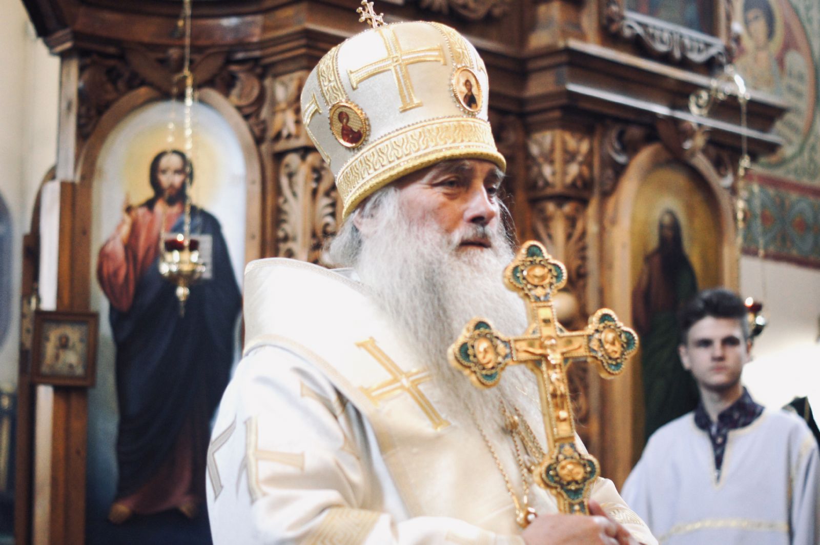 Митрополит Сергий совершил богослужение Великой Субботы в Александро-Невском Соборе