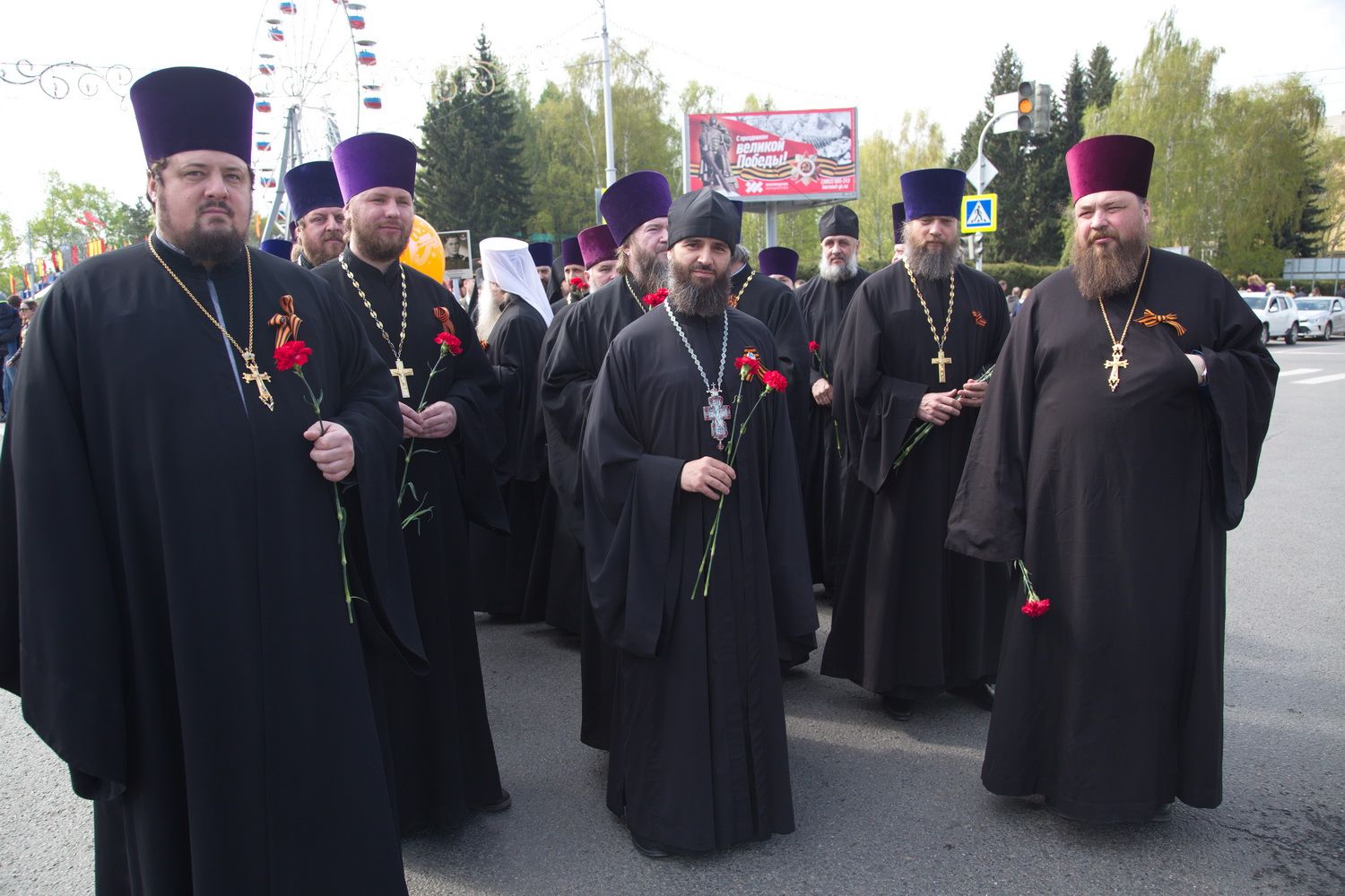 Священники Барнаульской епархии совершили панихиду у Мемориала Славы