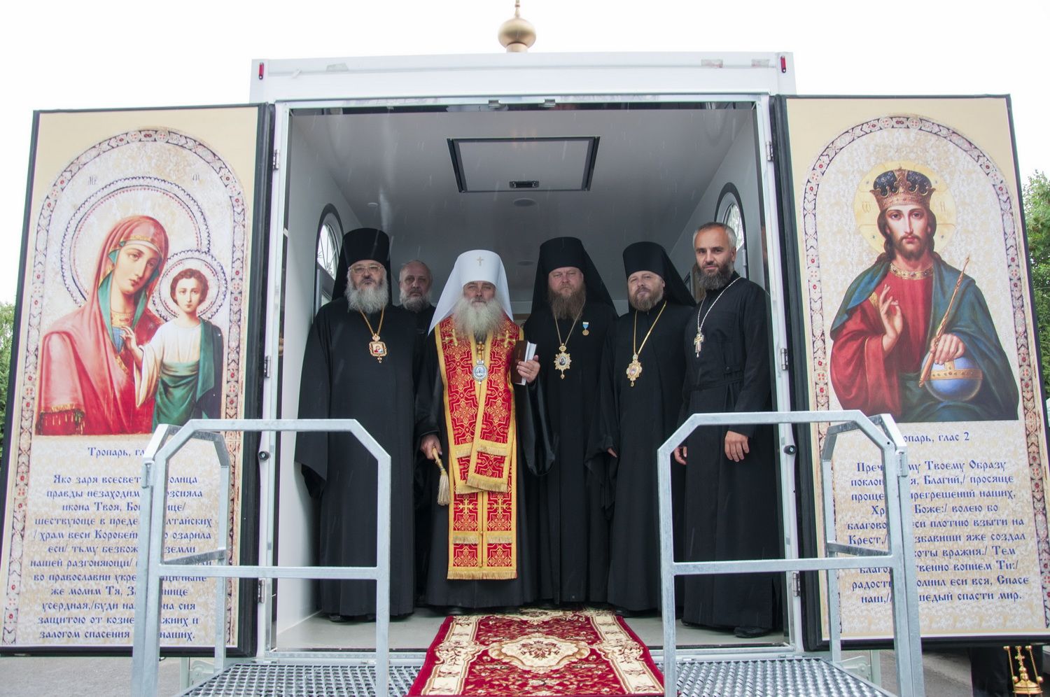 Благочинный Барнаульского городского округа протоиерей Андрей Басов принял участие в освящении походного храма