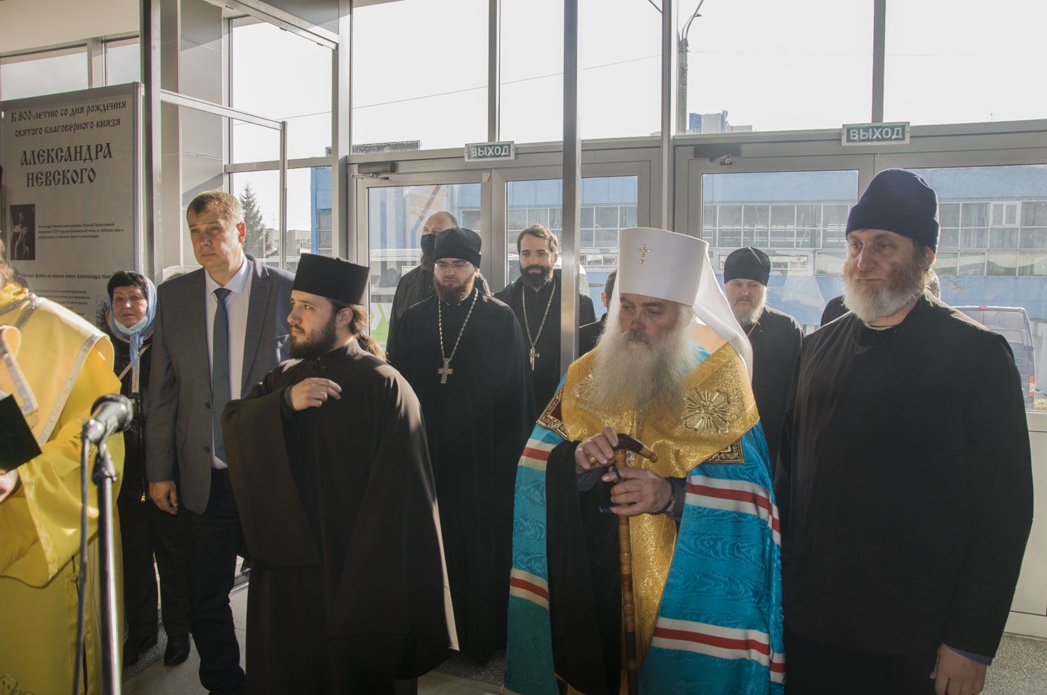 В Барнауле открылась выставка «От покаяния к воскресению России»