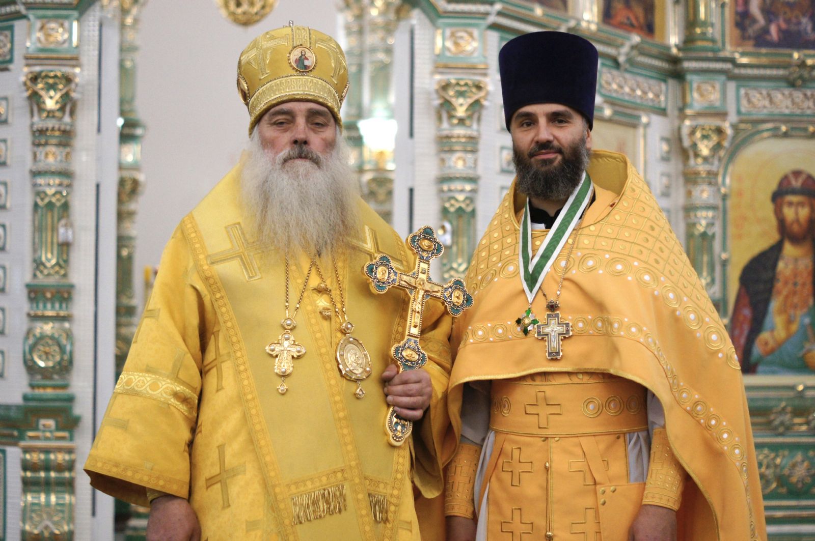 Митрополит Сергий совершил Литургию в Александро-Невском соборе в Барнауле