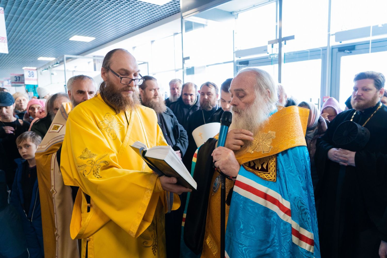 В Барнауле завершила работу православная выставка-ярмарка «От покаяния к воскресению России»