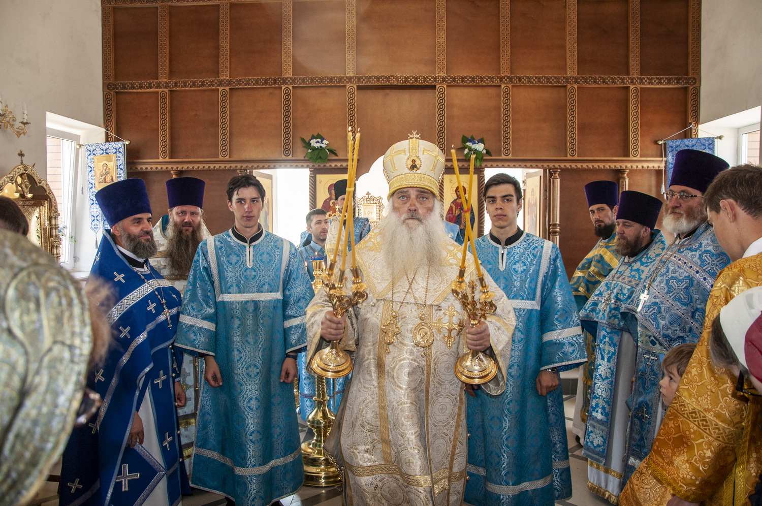 Протоиерей Андрей Басов принял участие в Великом освящении Одигитриевского храма г. Барнаула