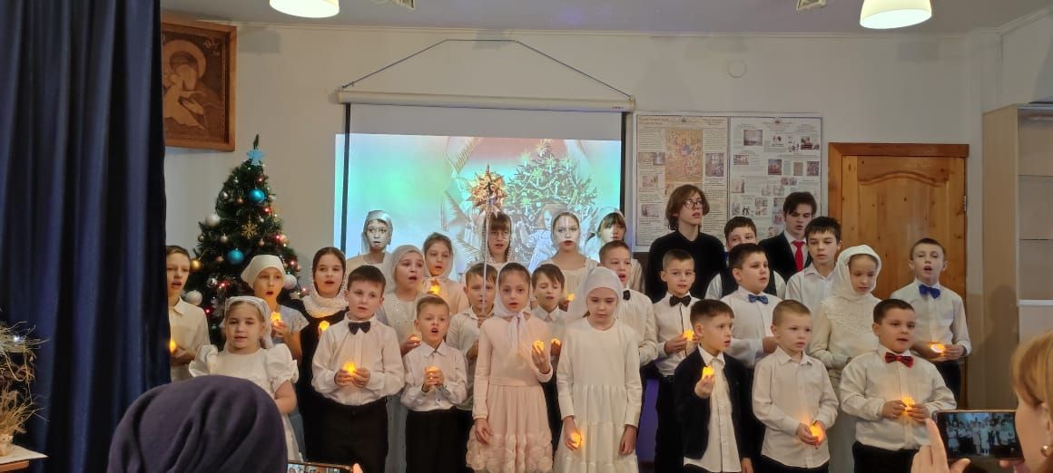 Рождественский концерт Воскресной школы Александро-Невского Собора