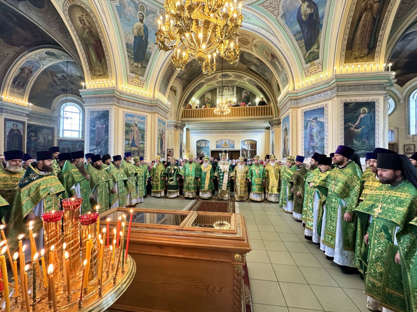 Праздничная литургия по случаю окончания перенесения святых мощей прп. Макария Алтайского (Глухарёва)