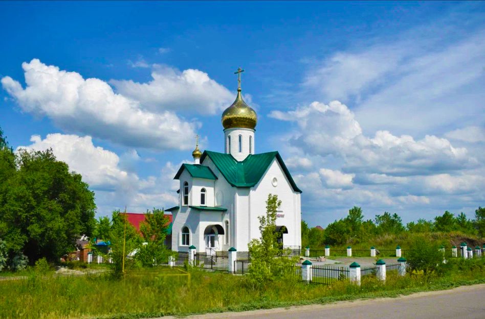 Благочинный Барнаульского городского округа протоиерей Андрей Басов сослужил Митрополиту Сергию Литургию в Ильинском храме п. Бельмесёво